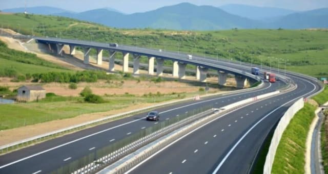 Instanța a suspendat transferul Autostrăzii Brașov – Făgăraș de la CNAIR la CNIR