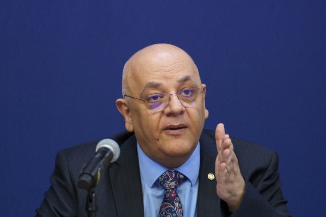 Raed Arafat avertizează asupra riscului dronei explodate în Galați și recomandă menținerea sistemului RO-Alert