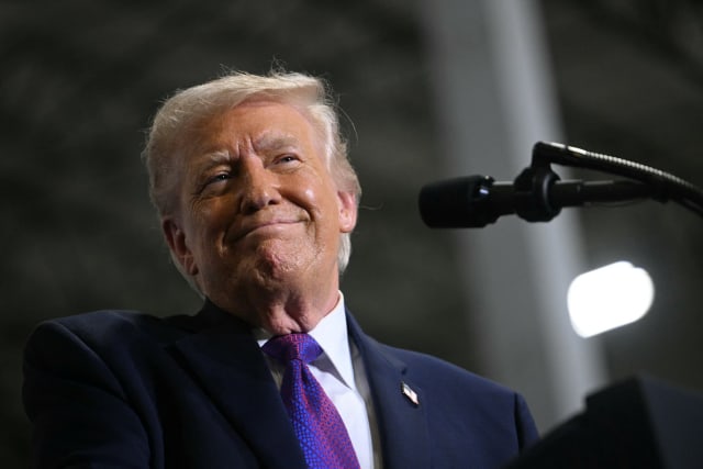 Donald Trump a criticat retragerile artiștilor de la concertele aniversare și s-a autoelogiat ca atracție mondială