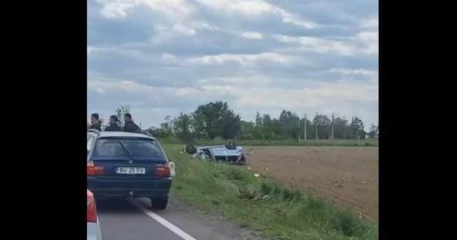 Scene sfâșietoare pe DN1: un copil s-a stins din viață aruncat din mașină, iar alte opt persoane au fost rănite într-un accident în Brașov