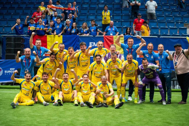 România a învins Austria cu 7-0 și s-a calificat în sferturile Campionatului European de minifotbal