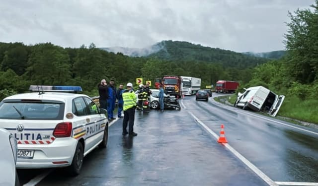 Accident cu patru victime pe DN1, la Perșani, a generat restricții de trafic