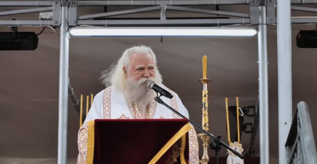 IPS Calinic a cerut rugăciuni de dezlegare, nu molifte, la Liturghie