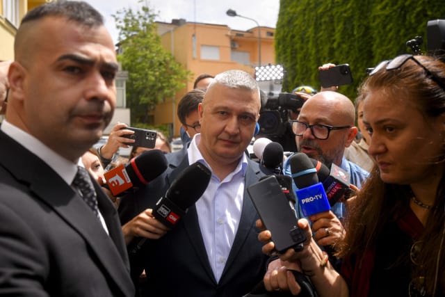 Gheorghiță Vlad, șeful Armatei, nu a demisionat după punerea sub acuzare de către DNA