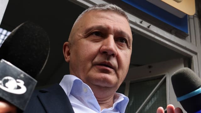 Mai mulți studenți și fiica unui general, audiați la DNA în schemă de fraudare a locurilor la fără taxă