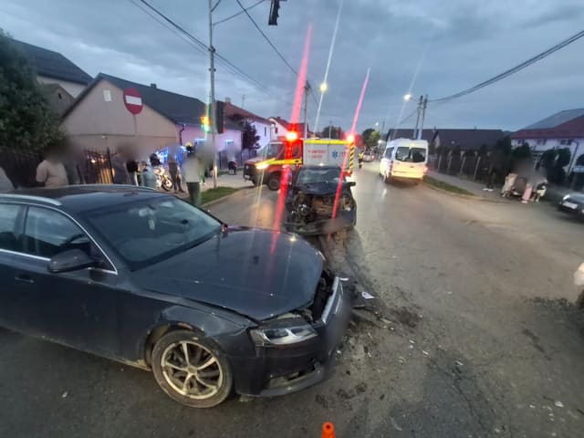 Accident rutier în Ițcani: O tânără de 27 de ani a fost transportată la spital