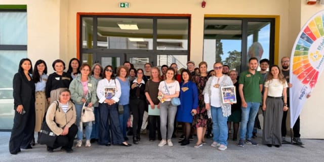 Constanța va participa la programul EFdeN pentru formarea a 1.000 de profesori