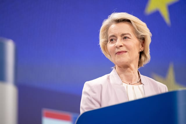UE cere gospodăriilor să reducă consumul de energie în orele de vârf pentru a gestiona cererea crescută