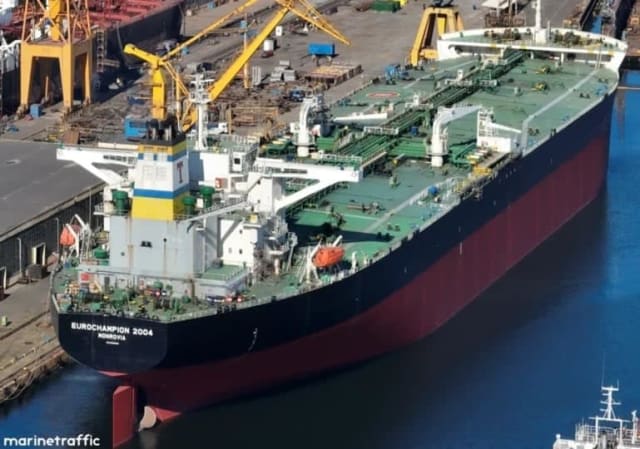 Flota fantomă a Rusiei: șase petroliere sancționate au acostat în portul Constanța