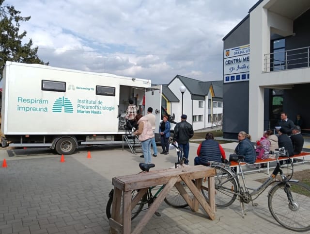 Caravana Screening TB a încheiat activitatea în Suceava: 2.729 de persoane au beneficiat de screening gratuit