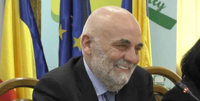 Primarul Vasile Rîmbu a anunțat deblocarea a 65 de posturi pentru TPL Suceava