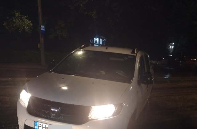 Un șofer din Ploiești a fost depistat beat la volan după ce a rămas blocat pe liniile de tramvai