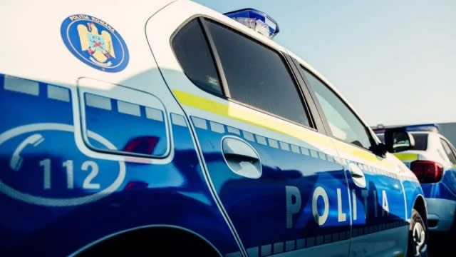 Un accident rutier la Sibiu implică un șofer de 19 ani din Brașov, două minore rănite