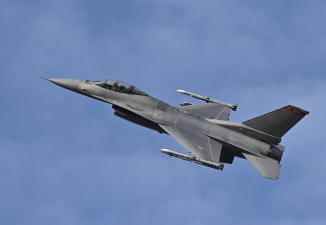 Belgia intenționează să trimită Ucrainei întreaga flotă de avioane F-16 în 2026