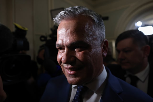Adrian Veștea afirmă că nu e momentul pentru decizii grăbite în formarea noului guvern