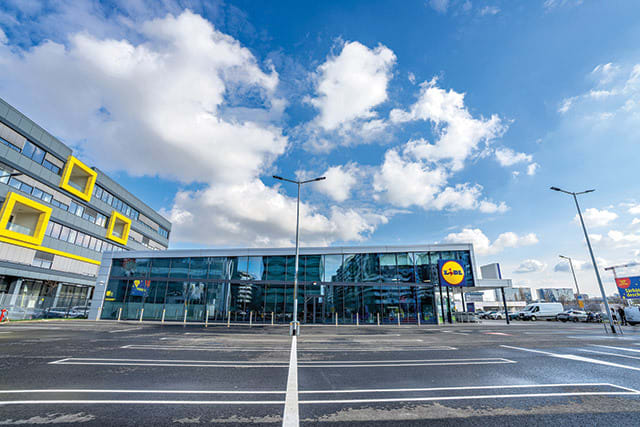 Grupul Schwarz a înregistrat venituri record de aproape jumătate din PIB-ul României în 2025