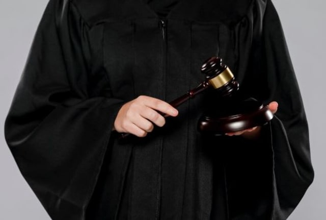 Prefectul Constanța solicită în instanță anularea unei autorizații de construire emise de Primăria Constanța