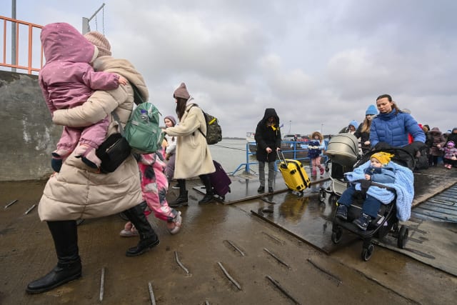 MAI transmite mesaj de solidaritate de Ziua Mondială a Refugiatului: „Nimeni nu își părăsește casa de bunăvoie”