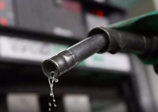 Prețul petrolului a scăzut după semnale pozitive din negocierile SUA-Iran