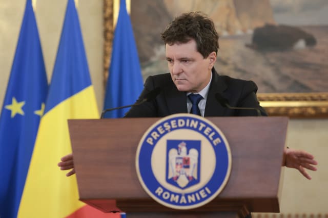 Nicușor Dan la Bruxelles cu Lucian Pahonțu și oficiali europeni