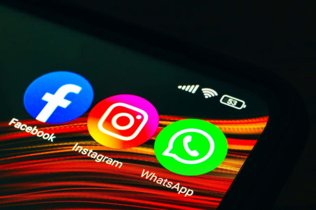Facebook, Instagram și WhatsApp au picat în noaptea dintre marți și miercuri