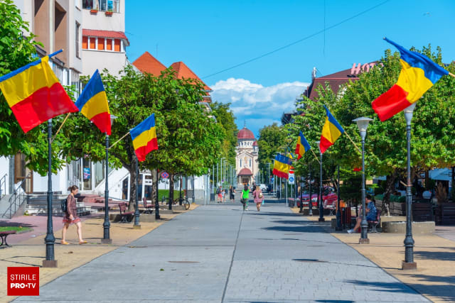 România nu îndeplinește în prezent criteriile pentru aderarea la zona euro, anunță CE