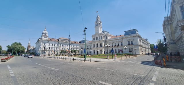 Șase consilieri județeni și doi locali din Arad au demisionat pentru a evita incompatibilitatea
