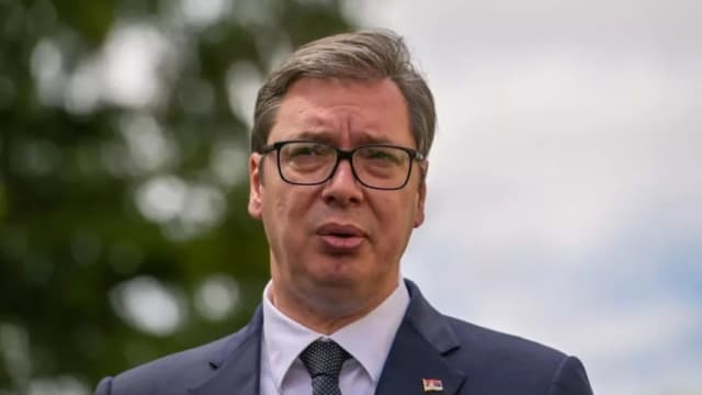 Vucic a anunțat demisia și convocă alegeri anticipate în Serbia
