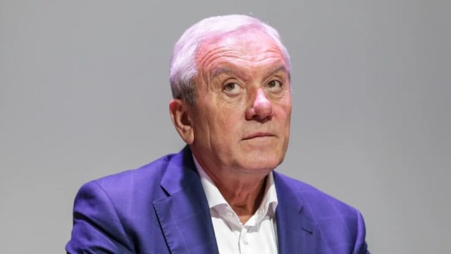 Toma devine subiect de dispută politică pe Facebook între liberali și social-democrați