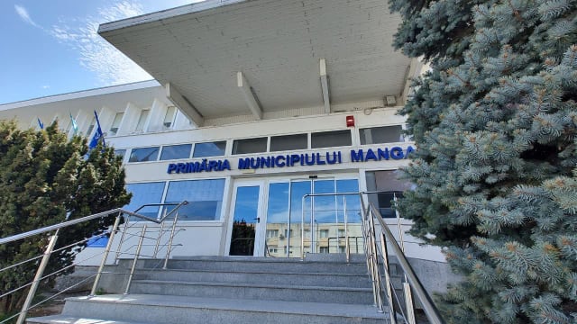 Așteptare pentru afaceriștii din Mangalia: judecătorii amână decizia de anulare a regulamentului economic