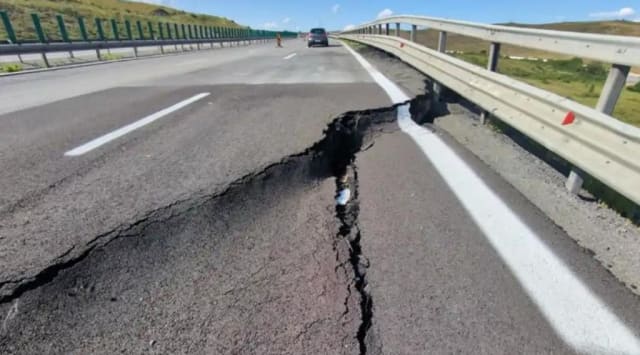DRDP Cluj a sesizat Prefectura după surparea unei porțiuni din A10 Sebeș–Turda. Când încep lucrările
