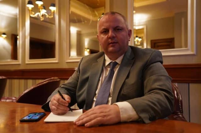 Avram Gal: O alianță PSD-AUR poate aduce stabilitate, nu blocaje, în România
