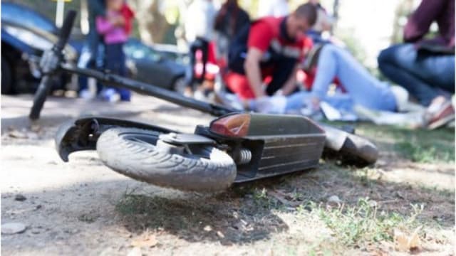 Alarmă la SJU Bacău: tot mai mulți copii și adolescenți ajung la Urgențe după accidente cu trotinete electrice