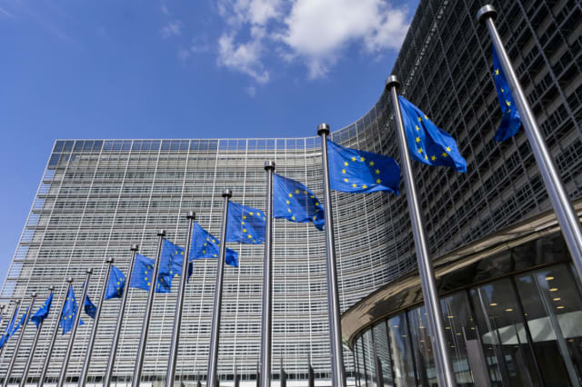 Comisia Europeană a colectat obligațiuni UE în valoare de 11 miliarde euro în 2026
