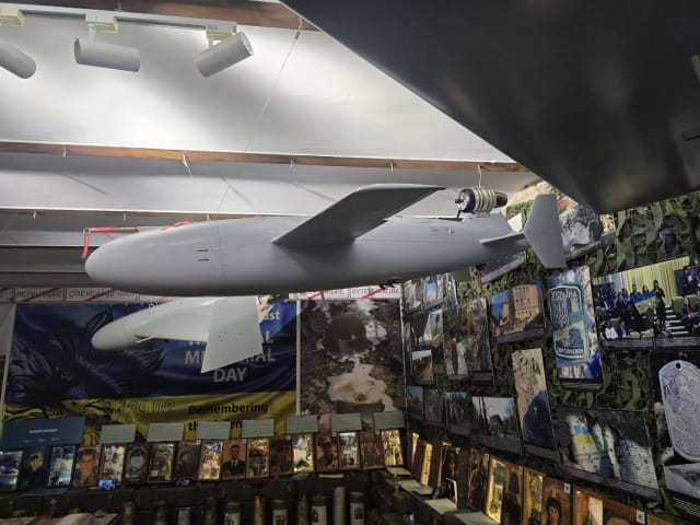 Ucraina și Germania a semnat acord pentru producția dronei-rachetă Bars cu rază medie de acțiune