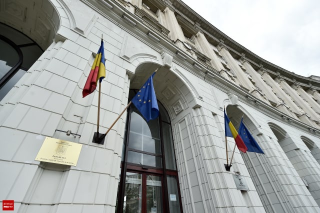 Curtea Supremă cere să-și facă singură dreptate în procesul cu Guvernul pentru salarii restante