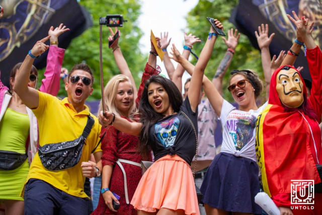 UNTOLD ONE oferă pentru prima dată teste HPV și ecografii gratuite femeilor