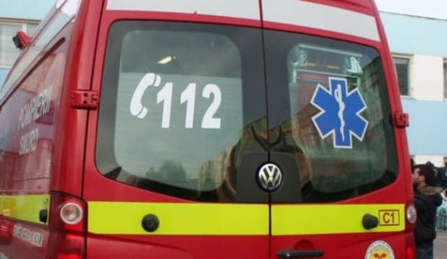 Bărbat de 55 de ani găsit în stare de inconștiență pe bulevardul Griviței din Brașov, s-a stins din viață