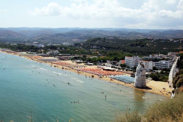 Femeie mustrată la plajă din Puglia pentru sendvișuri aduse de acasă