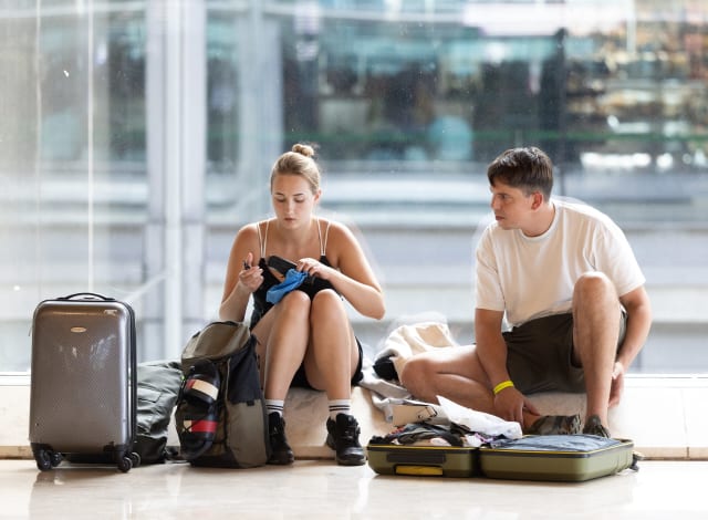 Experții avertizează: greșelile care cresc costurile vacanțelor last minute în 2026