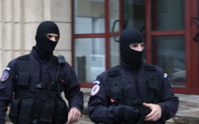 Zeci de percheziții DIICOT la Casele de Pensii din mai multe județe pentru o rețea de vechime fictivă