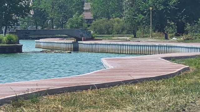 Lucrările la malurile lacului Tăbăcărie avansează, dar proiectul Țara Piticilor rămâne în așteptare