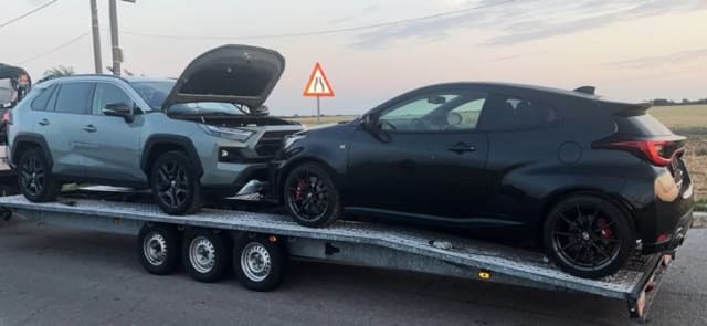 Poliția din Timiș a descoperit mașini căutate de autoritățile din Germania pe platforma unui bulgar în trafic