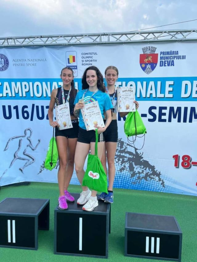 Ștefania Balint a câștigat două medalii de aur la Campionatul Național U23 de la Deva