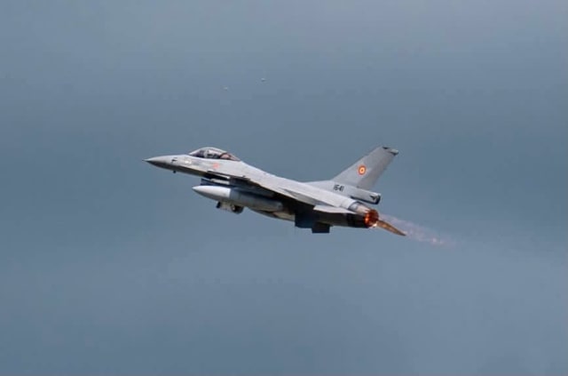 Dronă doborâtă de un F-18 spaniol după ce a pătruns în spațiul aerian național