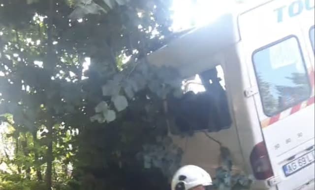 ISU Argeș a anunțat că o persoană s-a stins din viață în accidentul grav cu microbuzul lui Dinamo 2