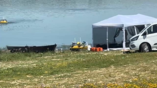 Echipele de intervenție au ajuns la Izvoarele pentru măsurători pe Dunărea Veche în pregătirea barjelor