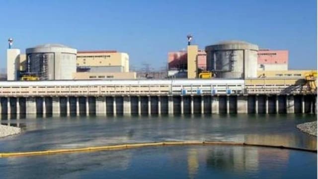 Armata deviază cursul Dunării prin detonarea unei stânci pentru a proteja Cernavodă