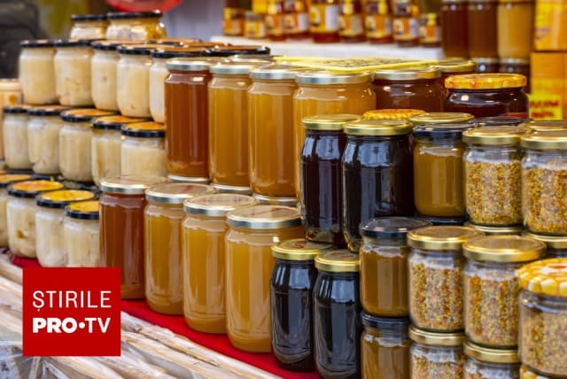 Mierea de mană: un tip rar de miere obținut din secreții de insecte