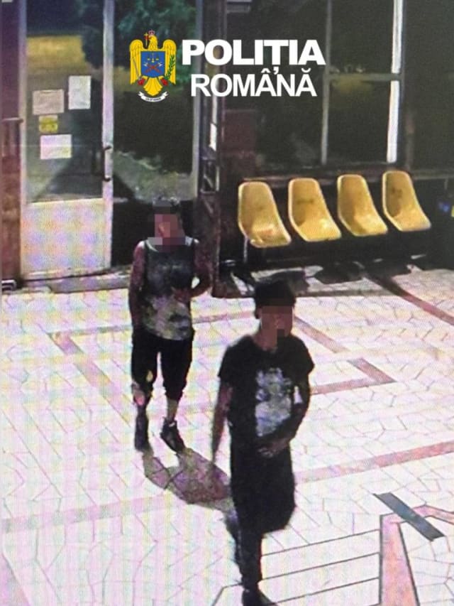Doi tineri au fost arestați după ce au smuls borseta unei femei în Gara Făgăraș, au fost prinși la Perșani